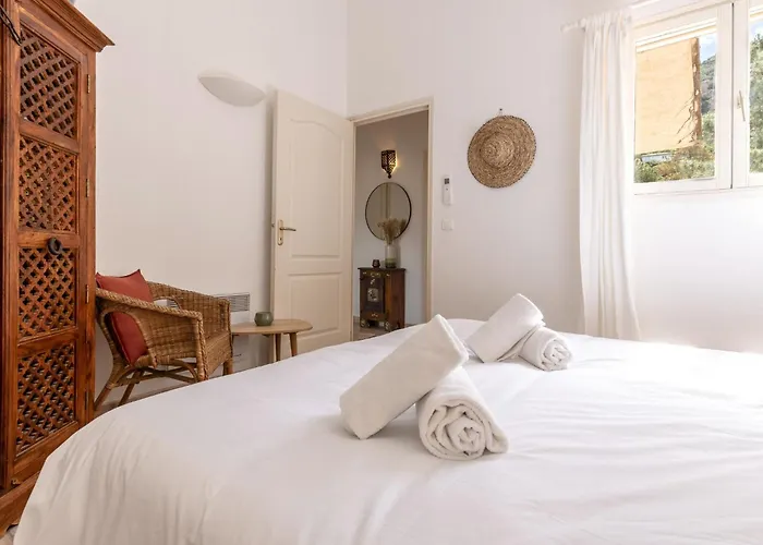 Apartment Casetta Bianca By Interhome