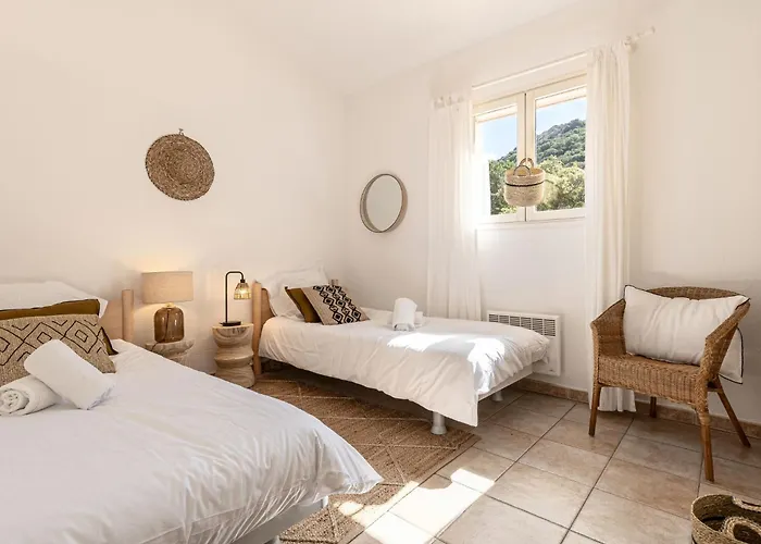 Apartment Casetta Bianca By Interhome